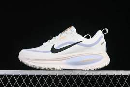 Picture of Nike Vomero 18 _SKUfw21691769978646973fw
